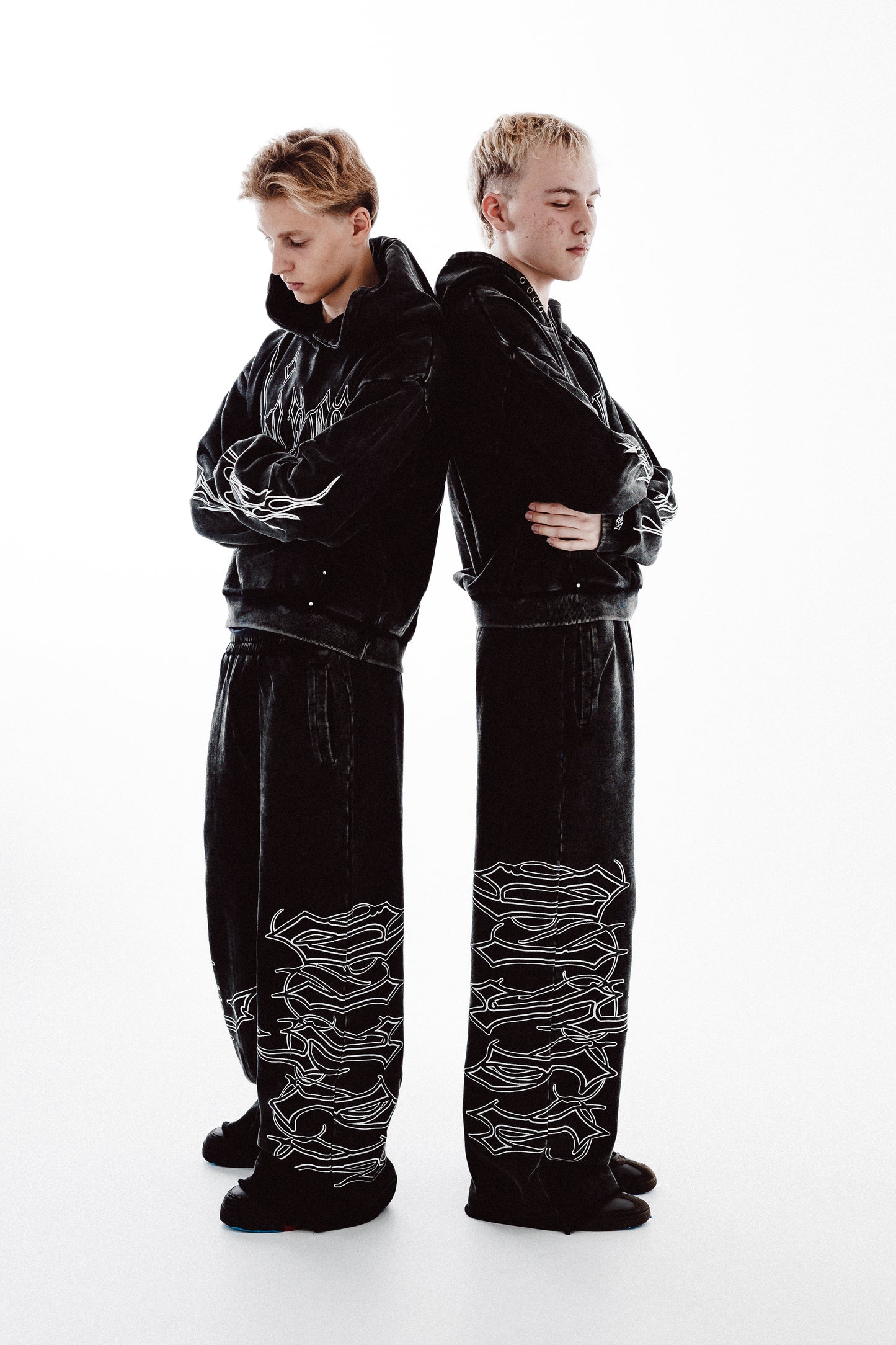 DIZER SWEATS
